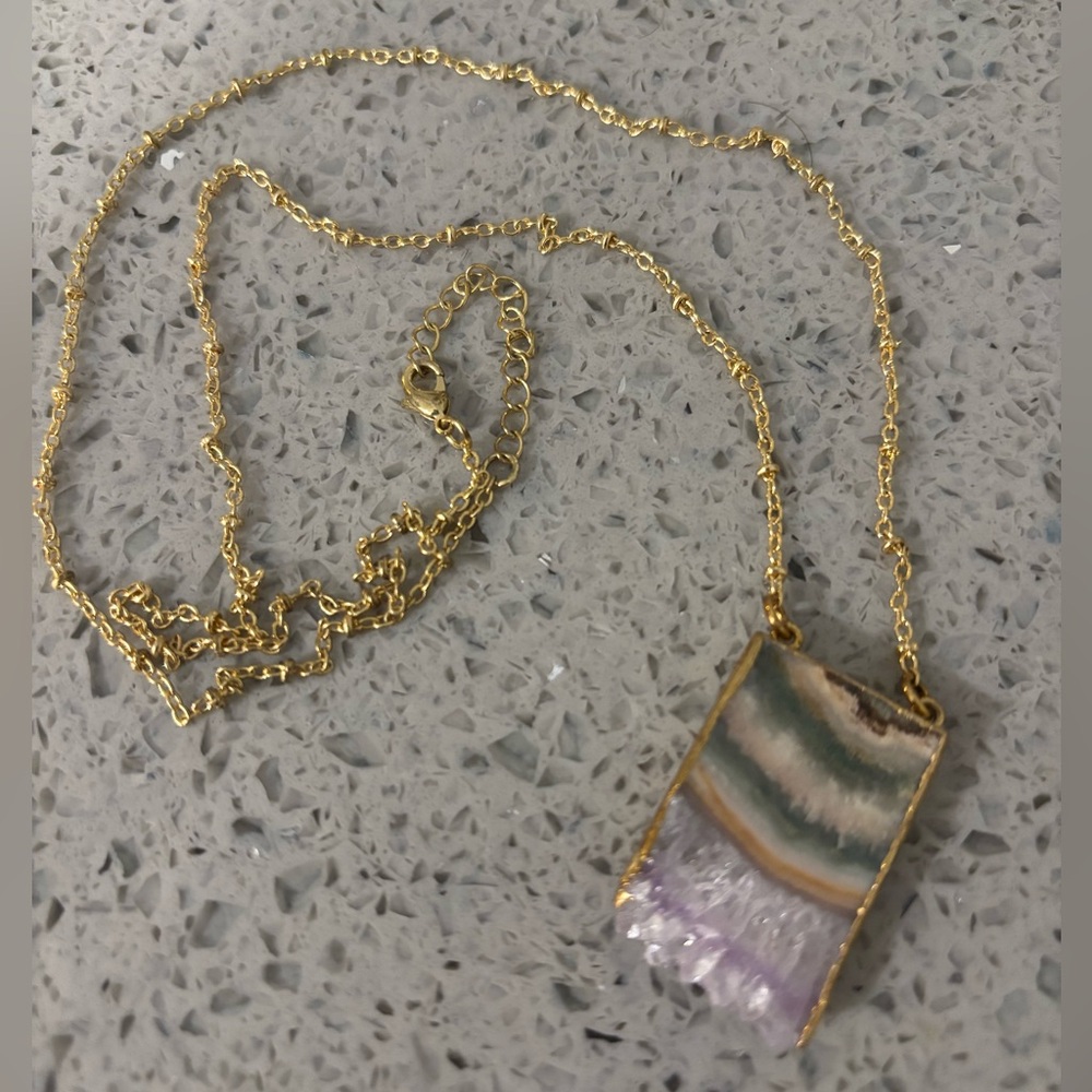 Geode pendant necklace